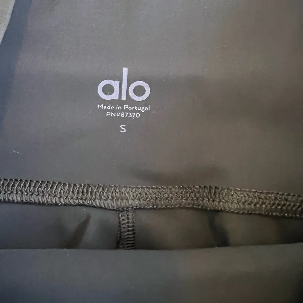 ALO Yoga alo warrior